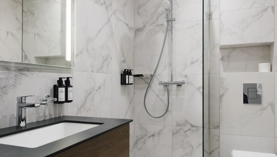 Suite with Mountain View