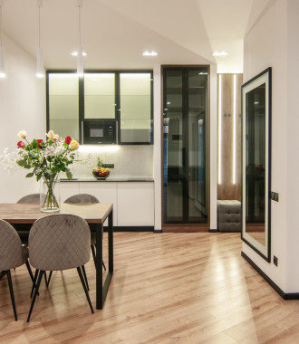 One-Bedroom Apartment