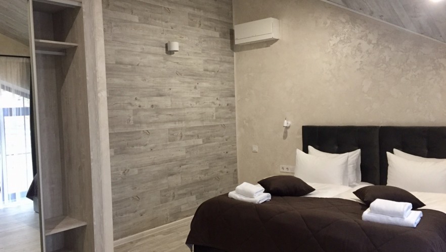 Будинок з чотирма спальнями