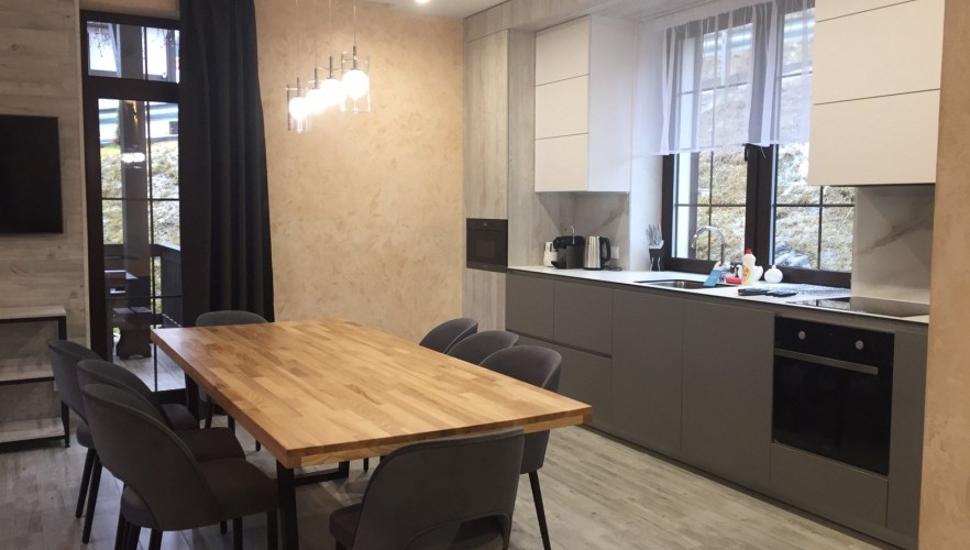 Будинок з чотирма спальнями